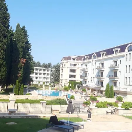 St Constantine And Helena - Anthony'S Luxurious Apartment Appartamento Varna